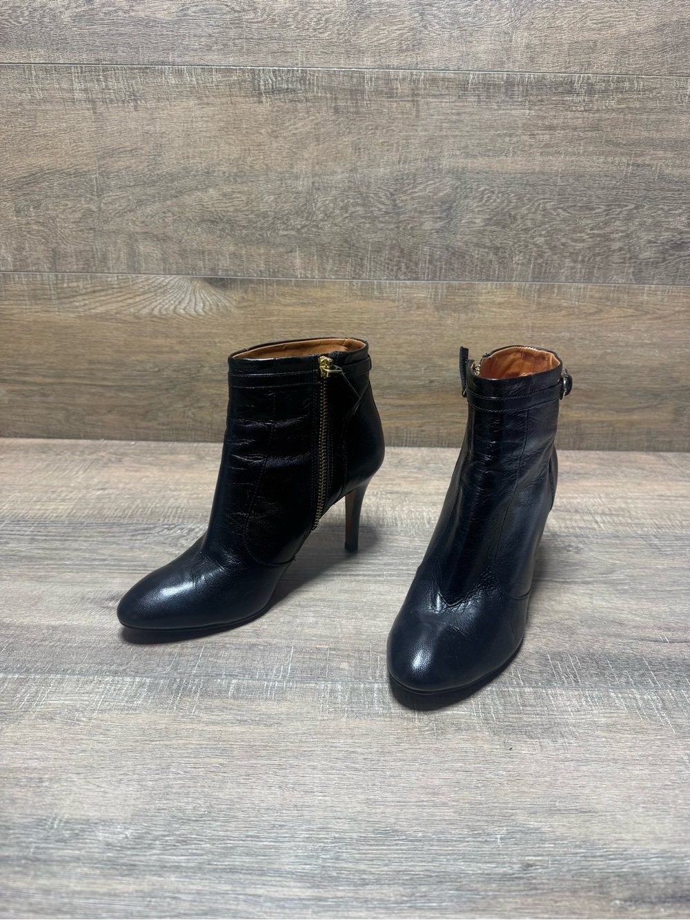 Nine West Black Leather Pointed Toe Ankle Booties with Side Zipper